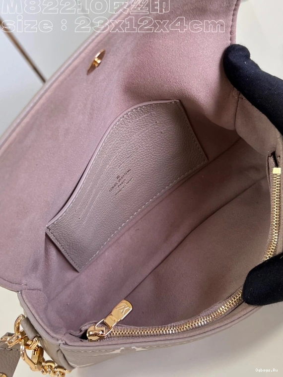 on Ivy-23.5*12*4.3cm LOUIS Chain Wallet VUITTON 0212